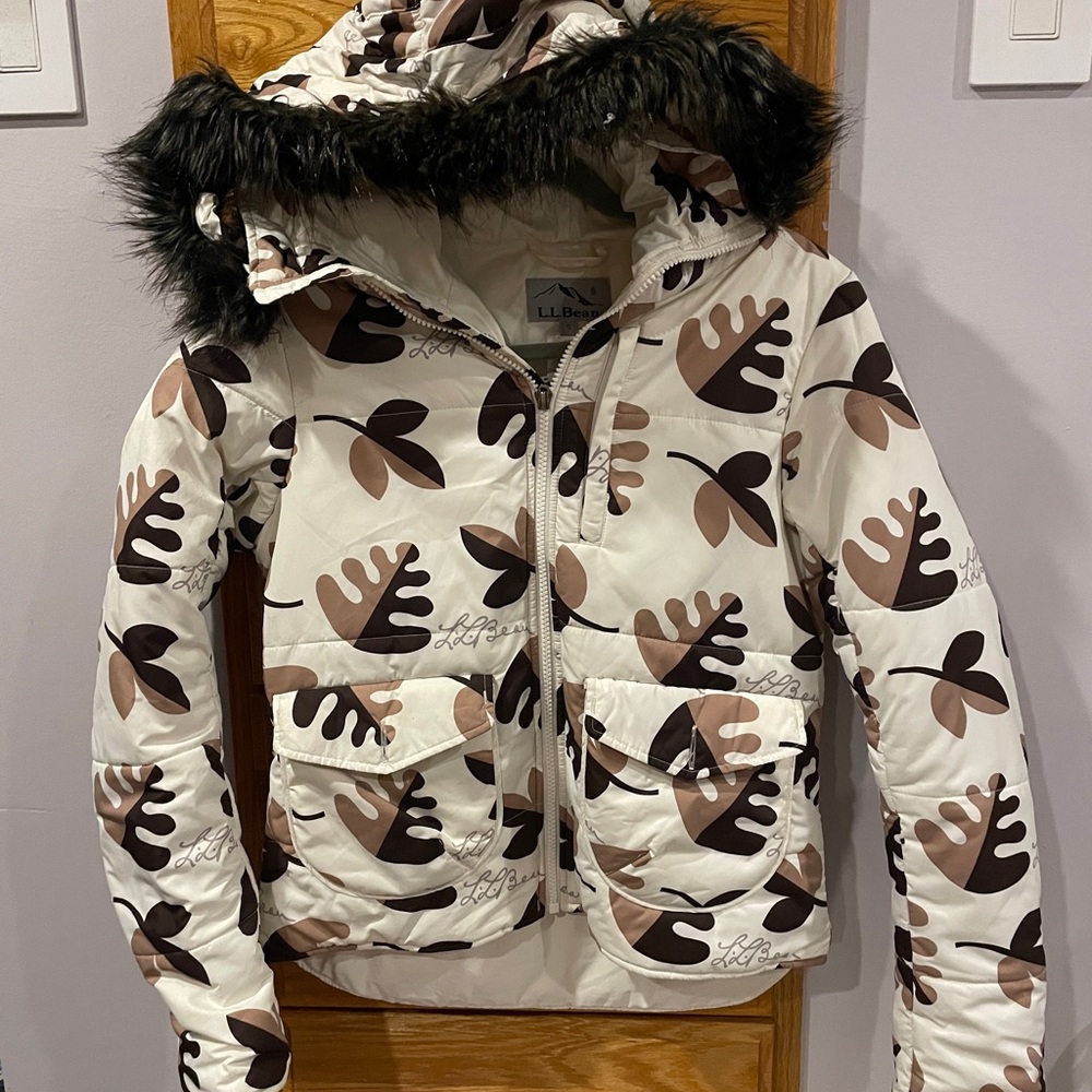 L.L. Bean Cream and Brown Leaf Pattern Jacket